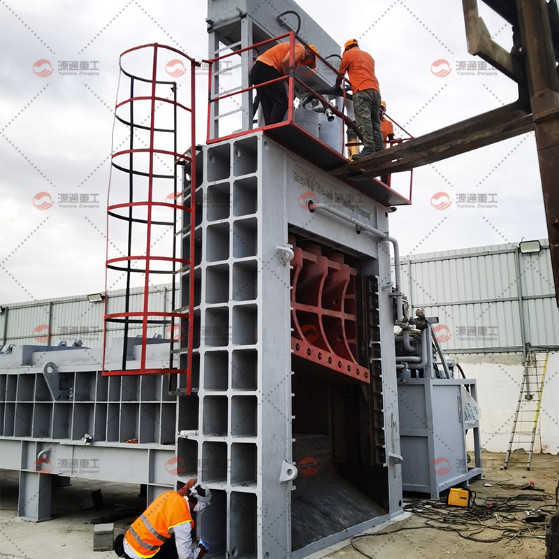 Гидравлические портальные ножницы по металлу в Саудовской Аравии